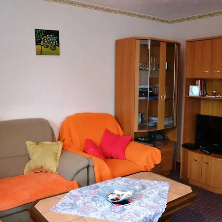 Gemuetliche Ferienwohnung, Separater Eingang Gross Baebelin
