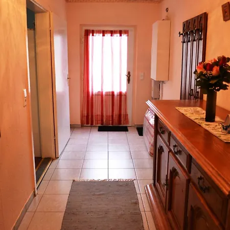 Gemuetliche Ferienwohnung, Separater Eingang Gross Baebelin